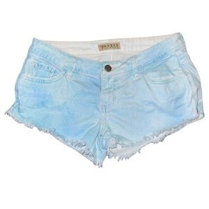 Guess size 24 low rise light wash jean short